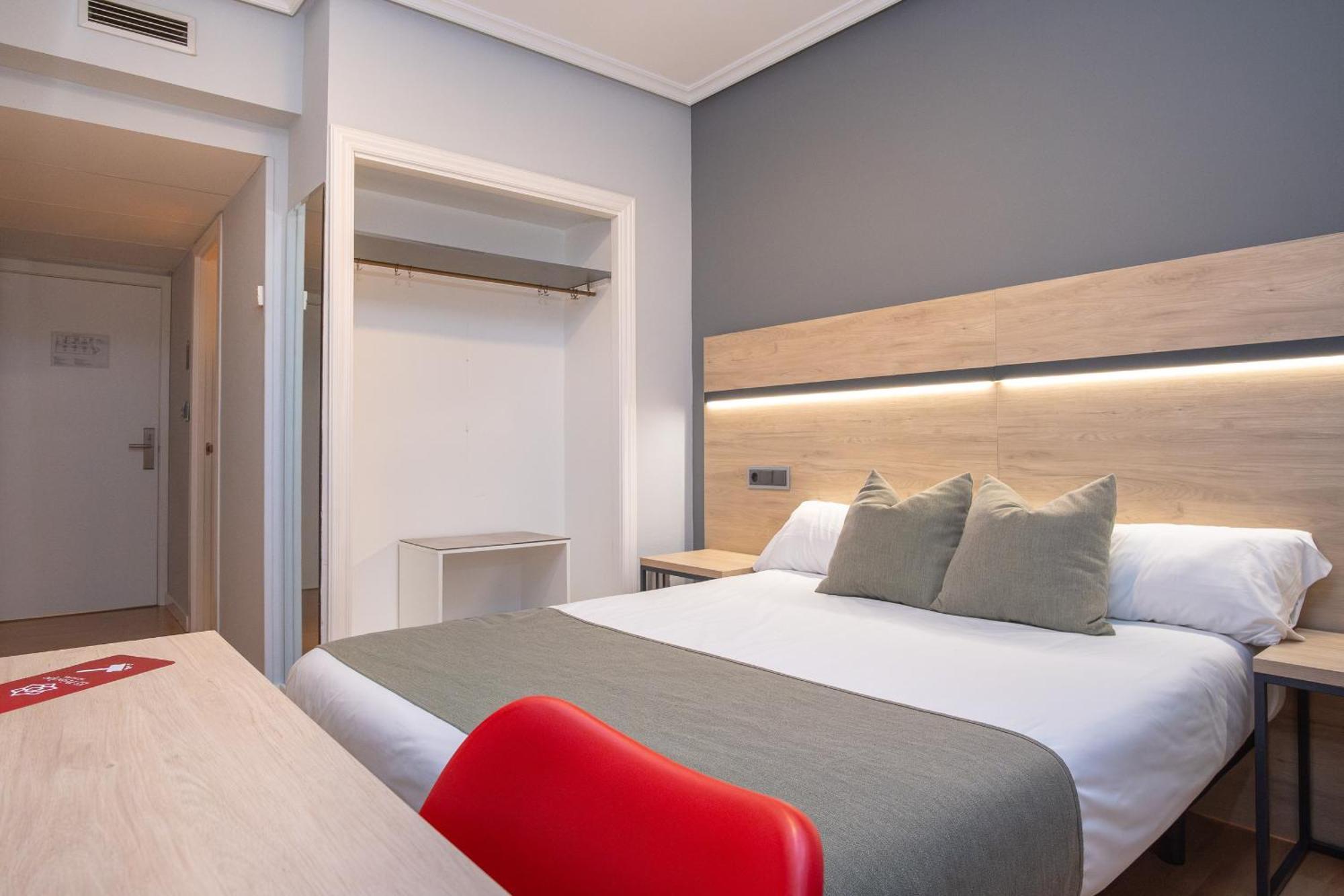 Vtz Hotel El Principe Сарагоса Экстерьер фото