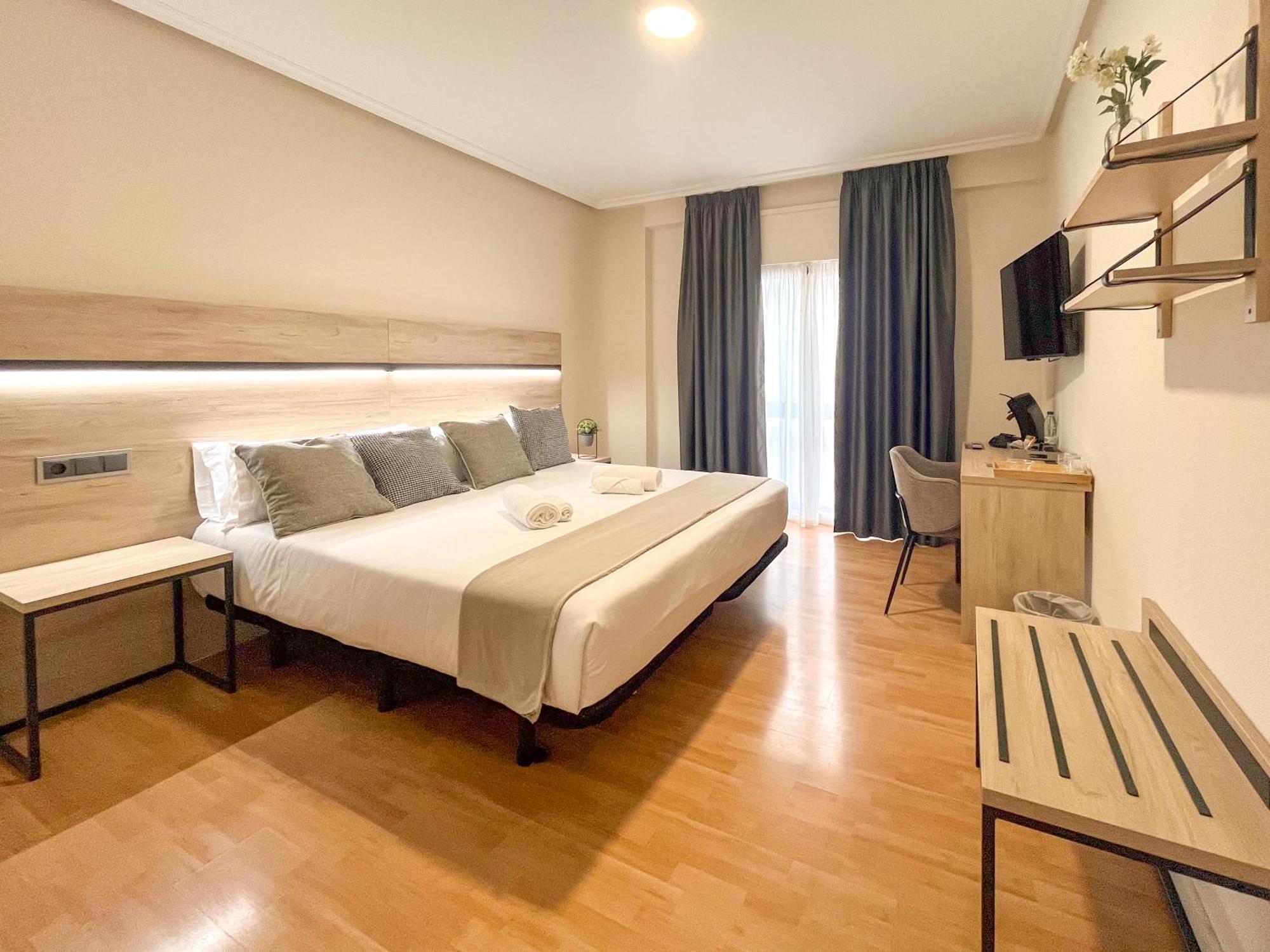 Vtz Hotel El Principe Сарагоса Экстерьер фото